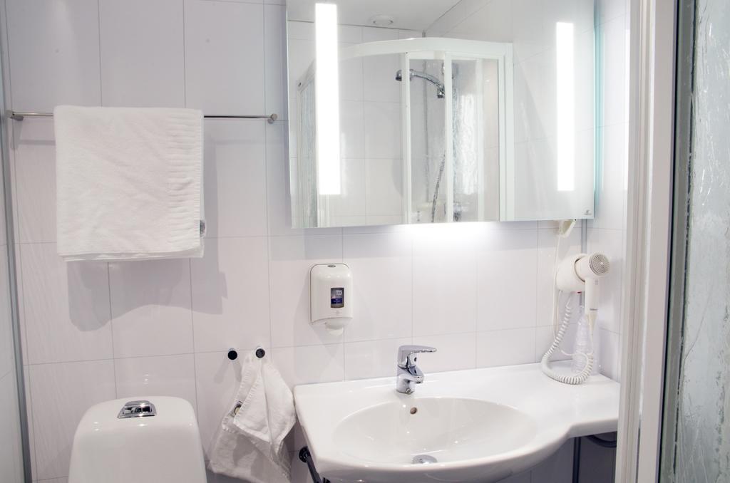 Hamaroy Hotel Innhavet المظهر الخارجي الصورة